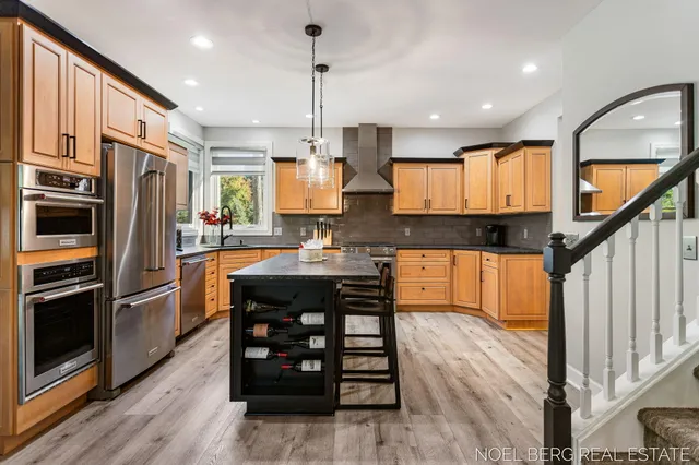 $1,695,000 | 15329 Blue Heron Court, Spring Lake, MI 49456