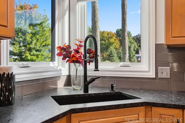 $1,695,000 | 15329 Blue Heron Court, Spring Lake, MI 49456