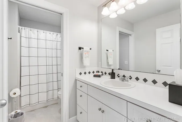 $1,695,000 | 15329 Blue Heron Court, Spring Lake, MI 49456