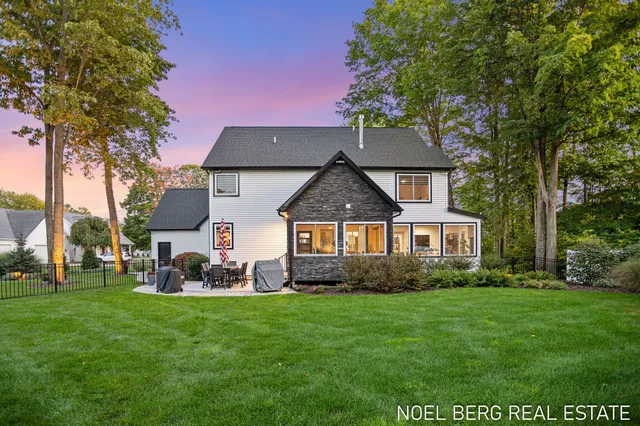 $1,695,000 | 15329 Blue Heron Court, Spring Lake, MI 49456