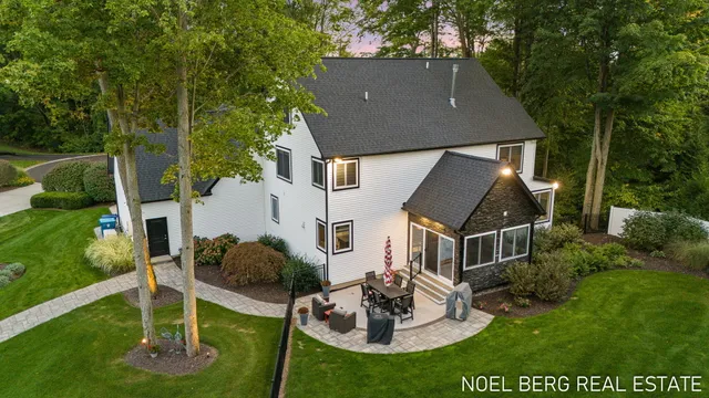 $1,695,000 | 15329 Blue Heron Court, Spring Lake, MI 49456