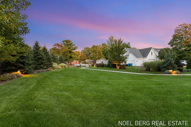 $1,695,000 | 15329 Blue Heron Court, Spring Lake, MI 49456