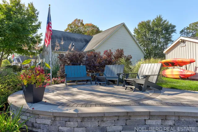 $1,695,000 | 15329 Blue Heron Court, Spring Lake, MI 49456