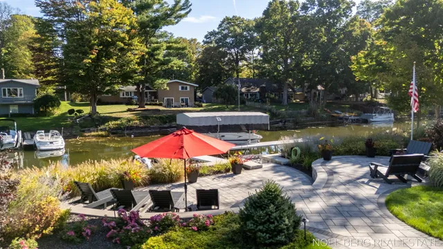 $1,695,000 | 15329 Blue Heron Court, Spring Lake, MI 49456