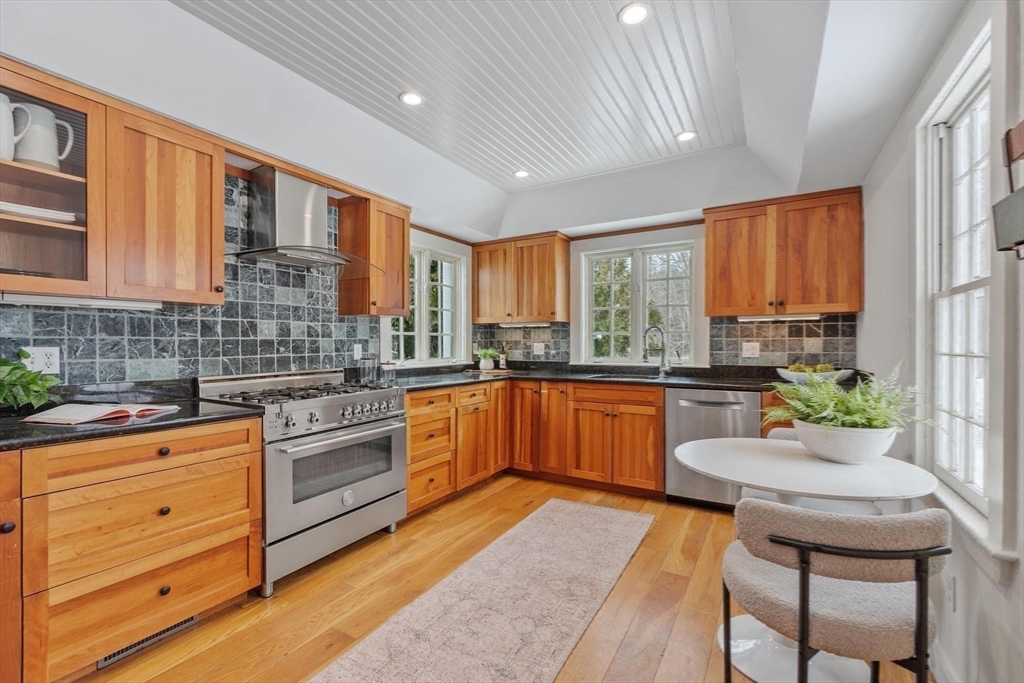 5 Lowell Street, Unit 5 Carlisle, MA 01741 - Photo 2 of 26