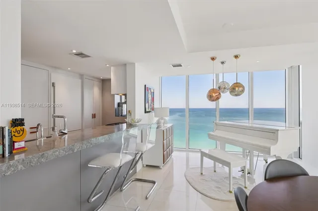 $2,980,000 | 10275 Collins Avenue, Unit 1110, Bal Harbour, FL 33154