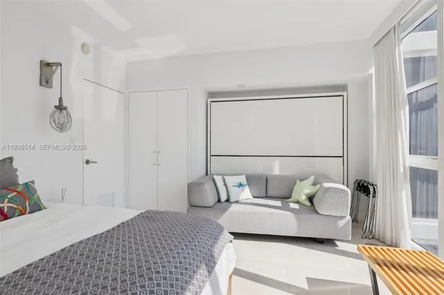 $2,980,000 | 10275 Collins Avenue, Unit 1110, Bal Harbour, FL 33154