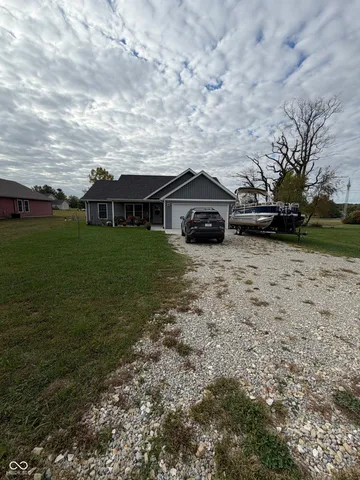 $279,900 | 1594 North Cowlitz Trail, Greensburg, IN 47240