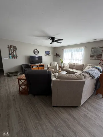 $279,900 | 1594 North Cowlitz Trail, Greensburg, IN 47240