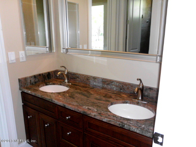 2124 Romeo Point Lane Fleming Island, FL 32003 - Photo 22 of 40 Jack and jill bath