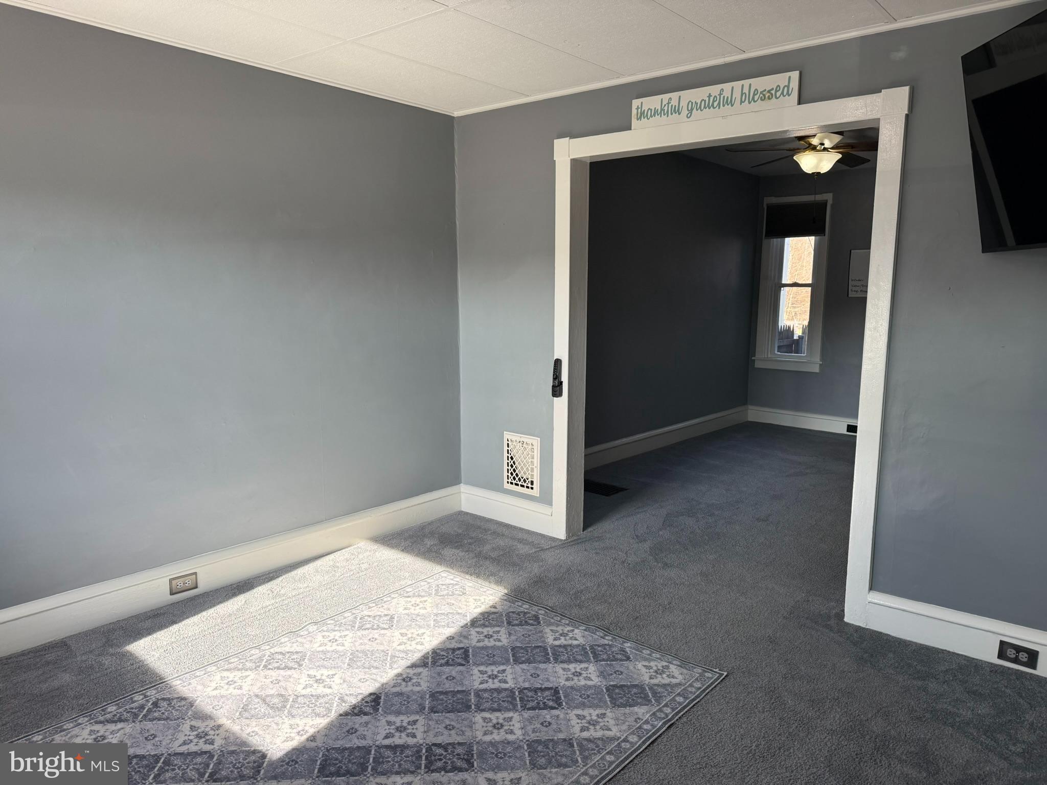 355 Hazel Street Reading, PA 19611 - Photo 5 of 24