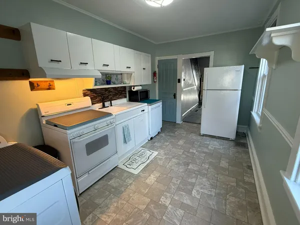 $179,900 | 355 Hazel Street, Reading, PA 19611