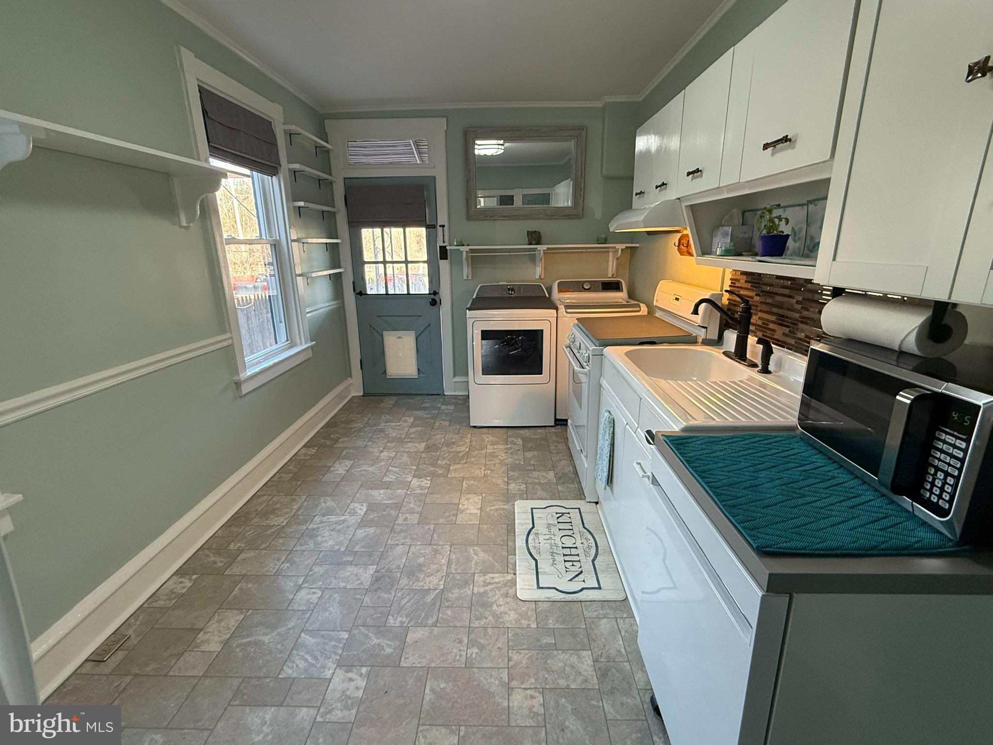 355 Hazel Street Reading, PA 19611 - Photo 9 of 24