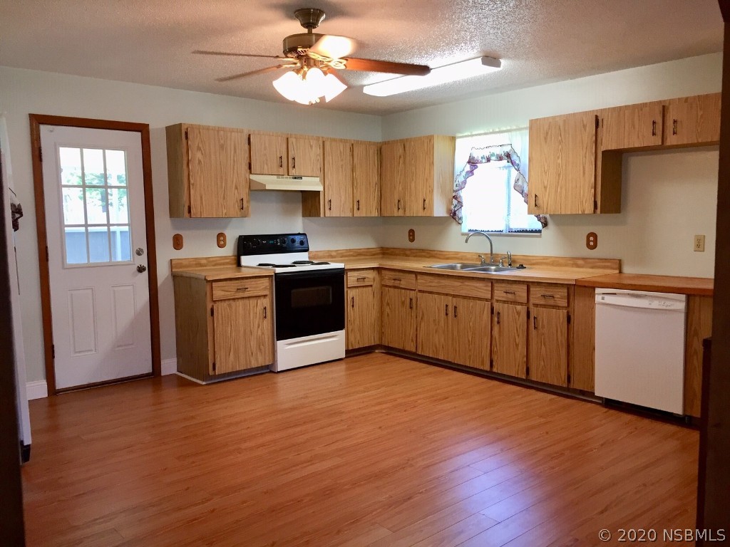 2410 Unity Tree Drive Edgewater, FL 32141 - Photo 4 of 9 Gallery Image 4