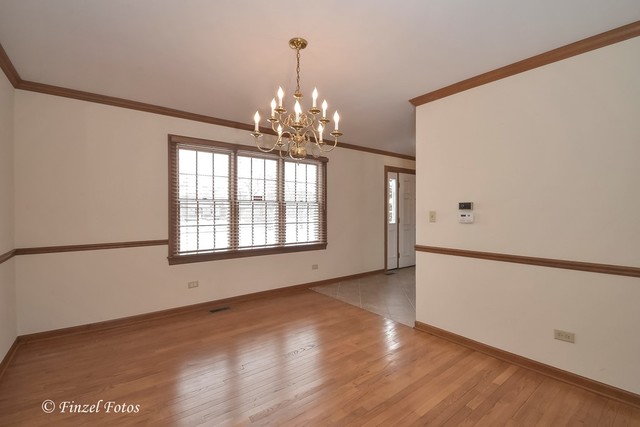 35W645 Parsons Road Algonquin, IL 60102 - Photo 13 of 33