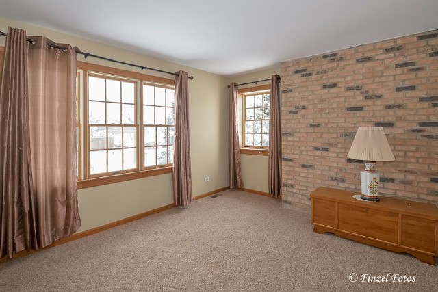 35W645 Parsons Road Algonquin, IL 60102 - Photo 20 of 33