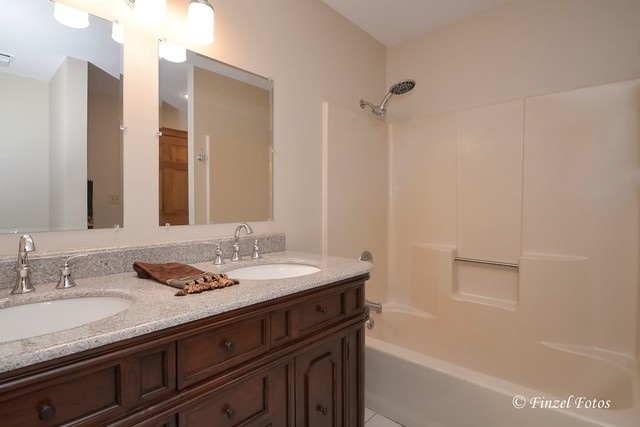 35W645 Parsons Road Algonquin, IL 60102 - Photo 21 of 33