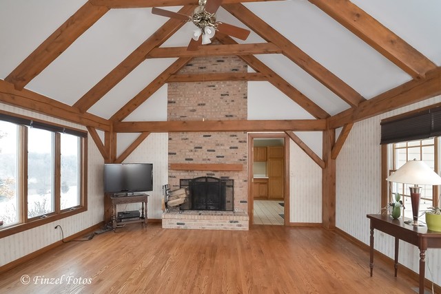 35W645 Parsons Road Algonquin, IL 60102 - Photo 5 of 33