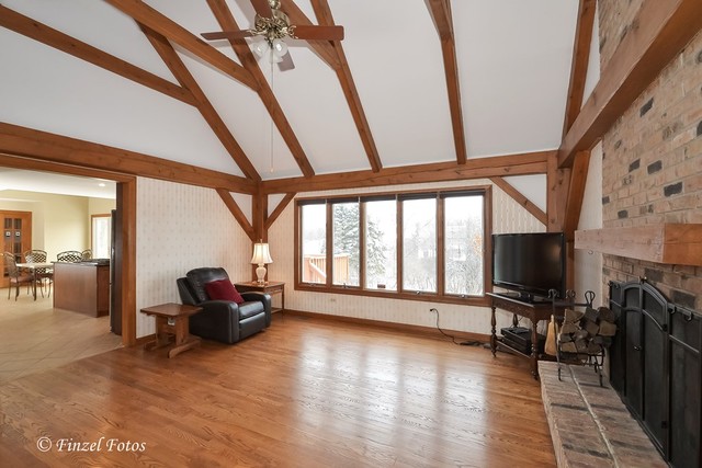 35W645 Parsons Road Algonquin, IL 60102 - Photo 6 of 33
