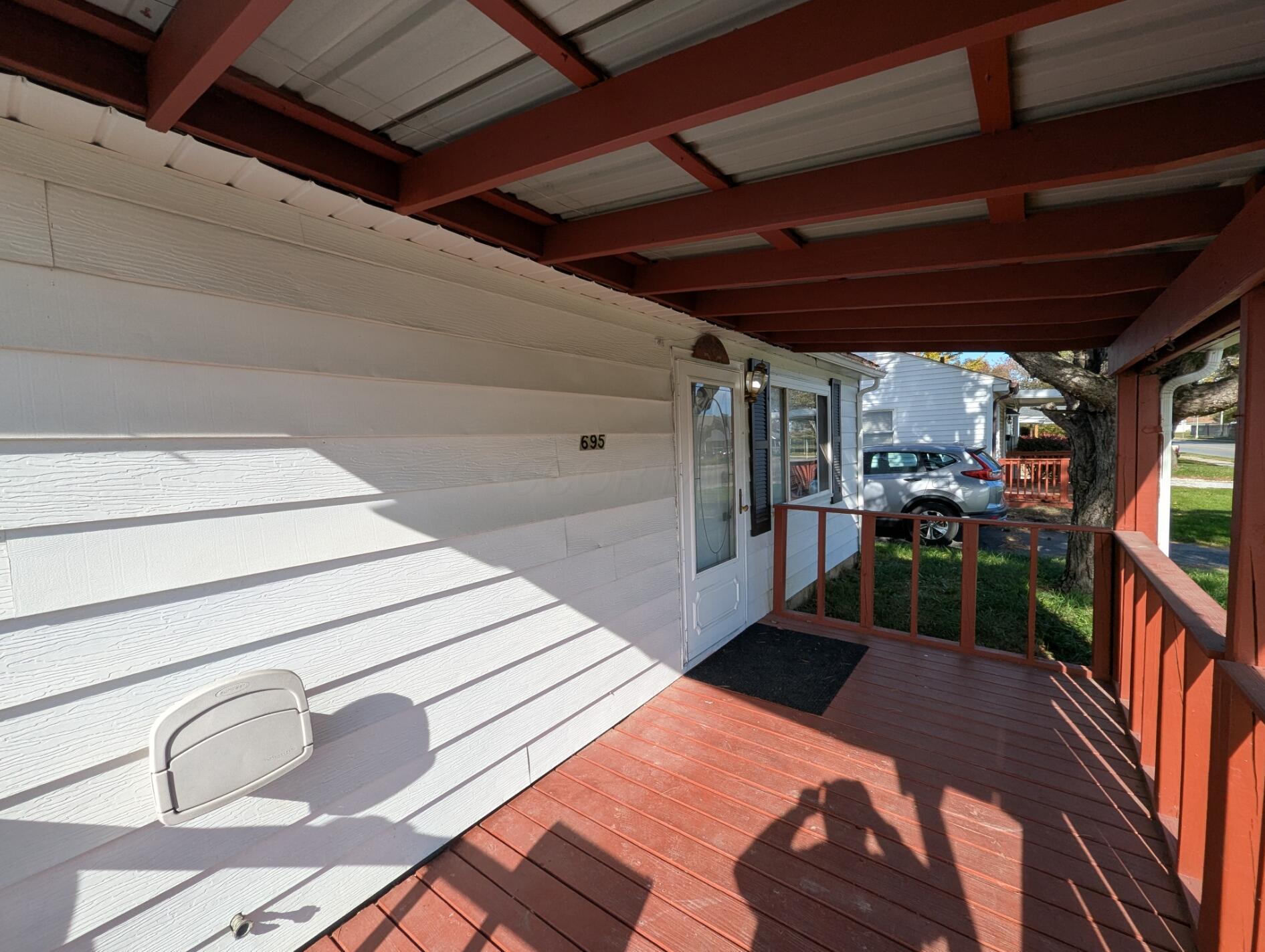 695 Demorest Road Columbus, OH 43204 - Photo 4 of 24 Gallery Image 4