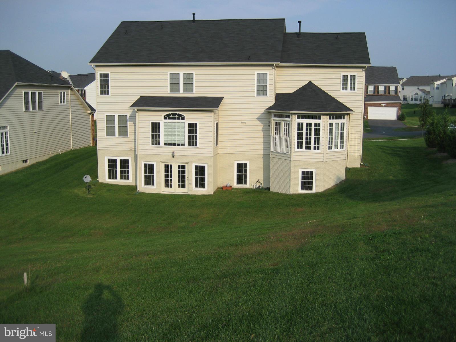 18418 Crestmount Road Boyds, MD 20841 - Photo 2 of 2 Exterior (Rear)