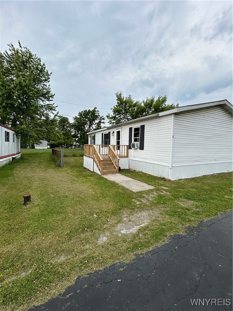 51 Ritchie Avenue Tonawanda, NY 14150 - Photo 1 of 1 Front Exterior