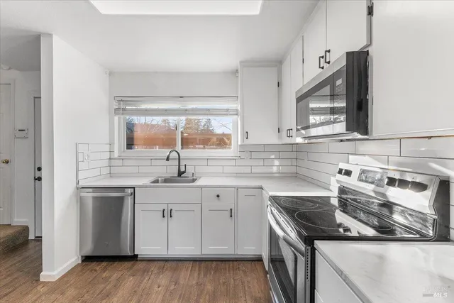 $427,000 | 1493 Parkway Drive, Rohnert Park, CA 94928