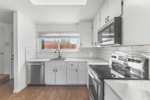 $427,000 | 1493 Parkway Drive, Rohnert Park, CA 94928