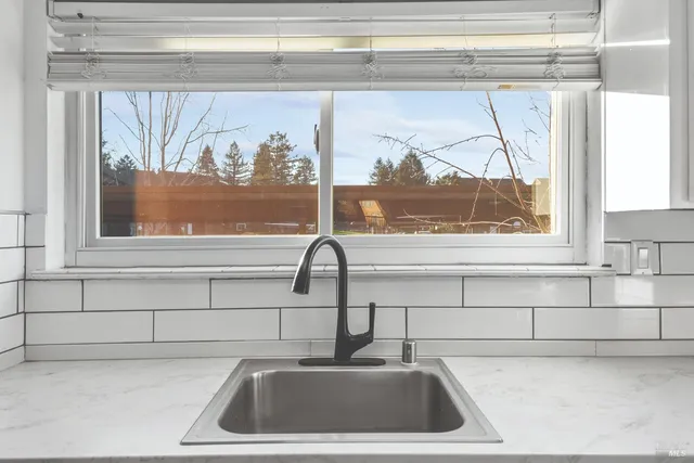 $427,000 | 1493 Parkway Drive, Rohnert Park, CA 94928