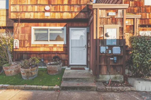 $427,000 | 1493 Parkway Drive, Rohnert Park, CA 94928