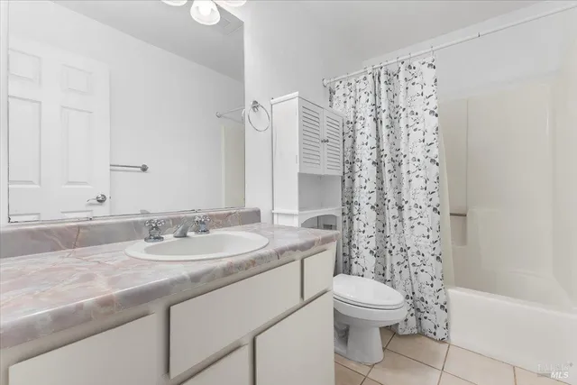 $427,000 | 1493 Parkway Drive, Rohnert Park, CA 94928