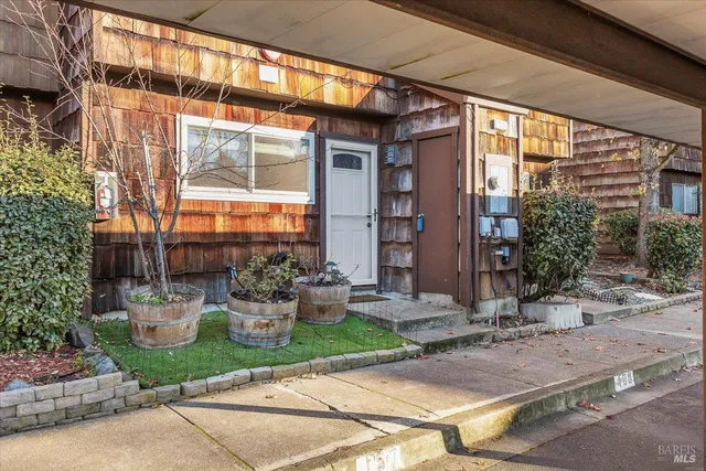 $427,000 | 1493 Parkway Drive, Rohnert Park, CA 94928