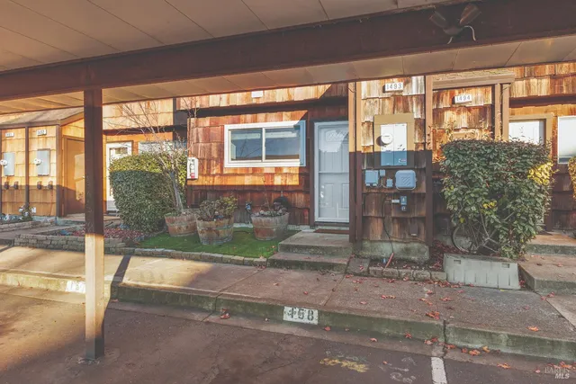 $427,000 | 1493 Parkway Drive, Rohnert Park, CA 94928