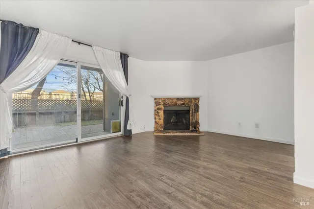 $427,000 | 1493 Parkway Drive, Rohnert Park, CA 94928