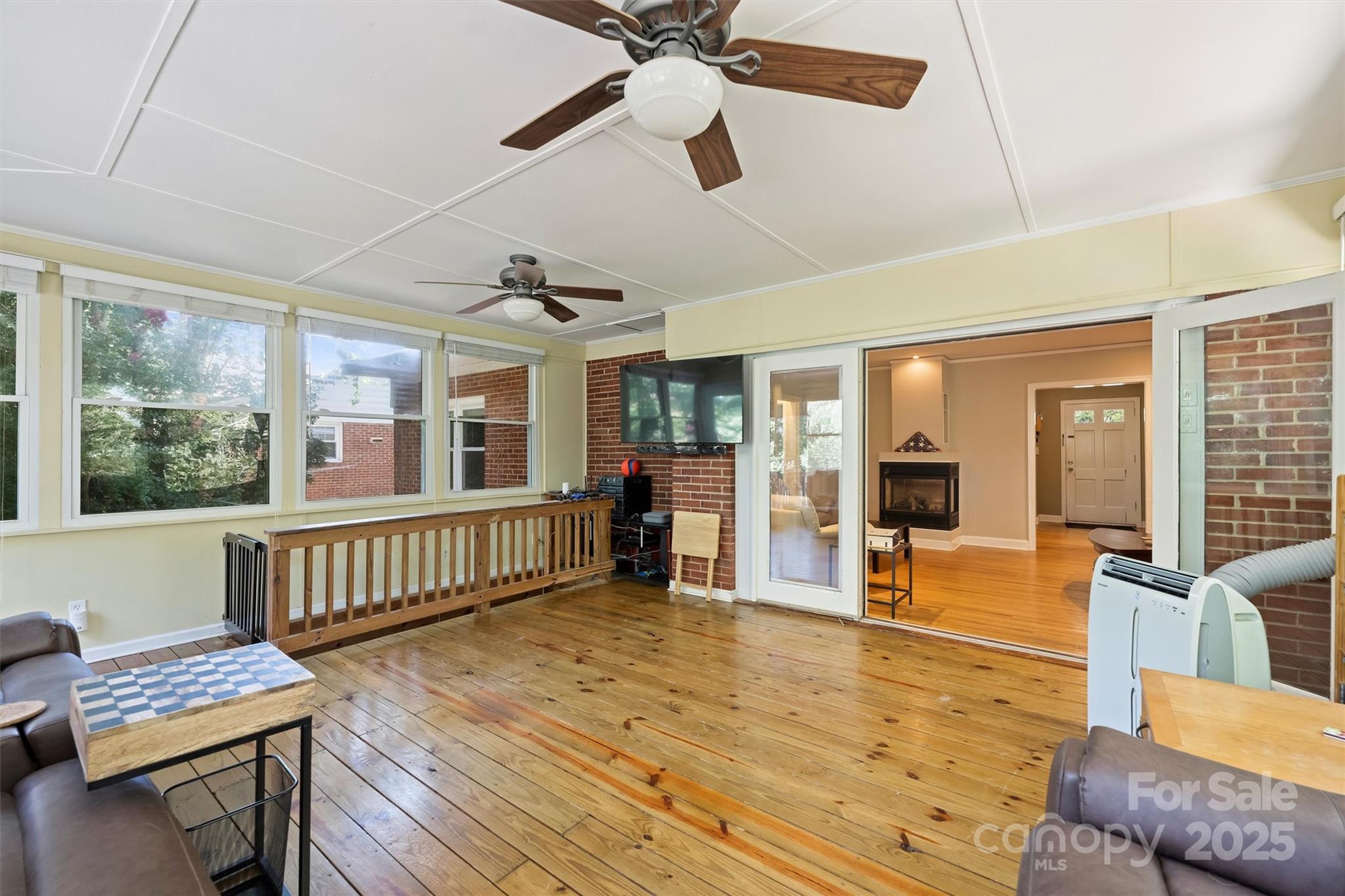 433 Hollis Road Charlotte, NC 28209 - Photo 23 of 41 Gallery Image 23