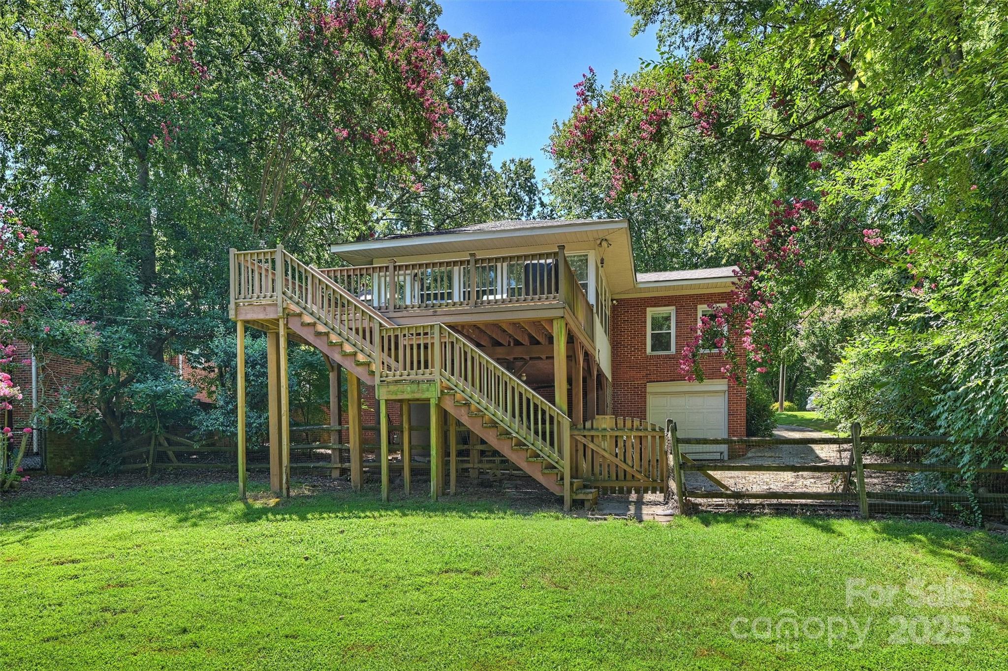 433 Hollis Road Charlotte, NC 28209 - Photo 32 of 41 Gallery Image 32
