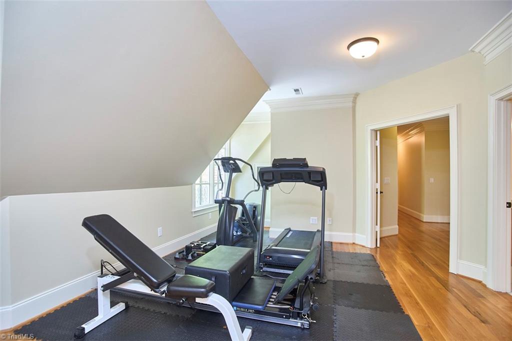 3560 Kirklees Road Winston-Salem, NC 27104 - Photo 31 of 49