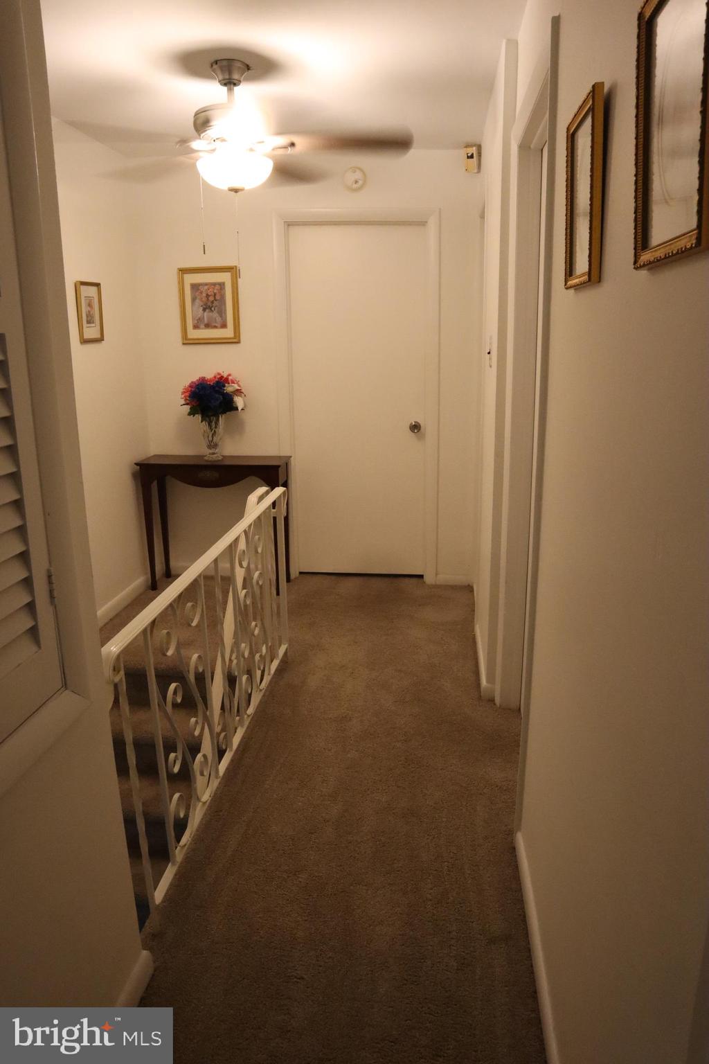 630 Avon Road Philadelphia, PA 19116 - Photo 15 of 40 Hall
