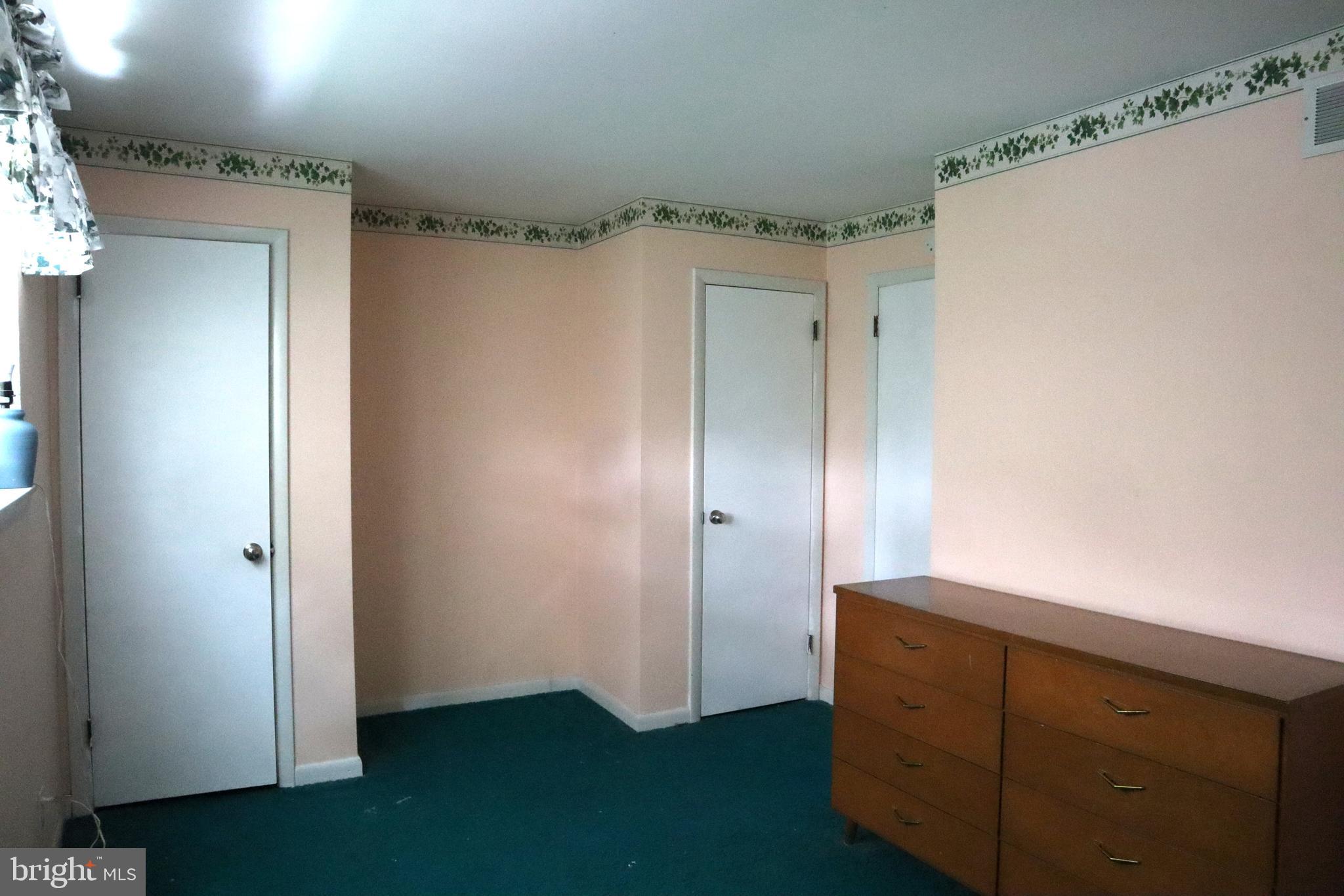 630 Avon Road Philadelphia, PA 19116 - Photo 26 of 40 3rd Bedroom