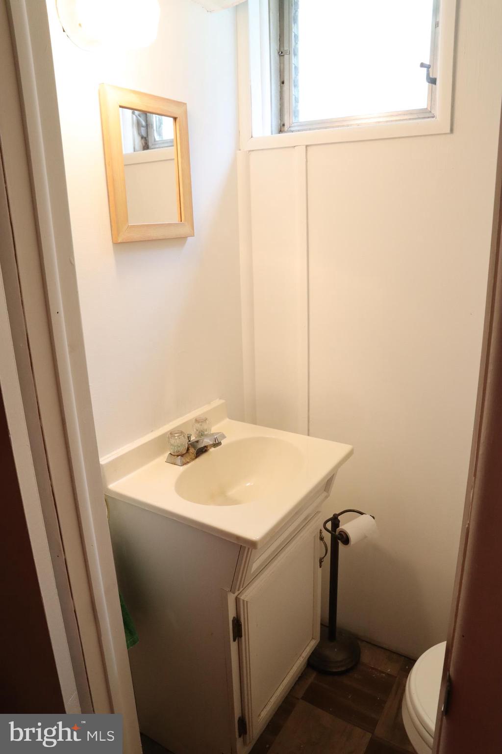 630 Avon Road Philadelphia, PA 19116 - Photo 33 of 40 Basement half bath