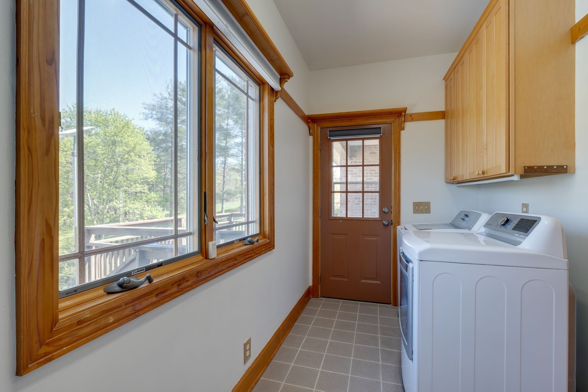 1249 White Road Bon Aqua, TN 37025 - Photo 39 of 60 a utility room with faucet dryer and washer