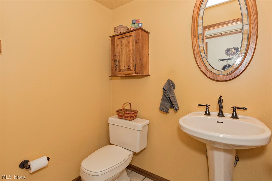 6875 Liberty Road Solon, OH 44139 - Photo 16 of 35 Half bath - 1st floor