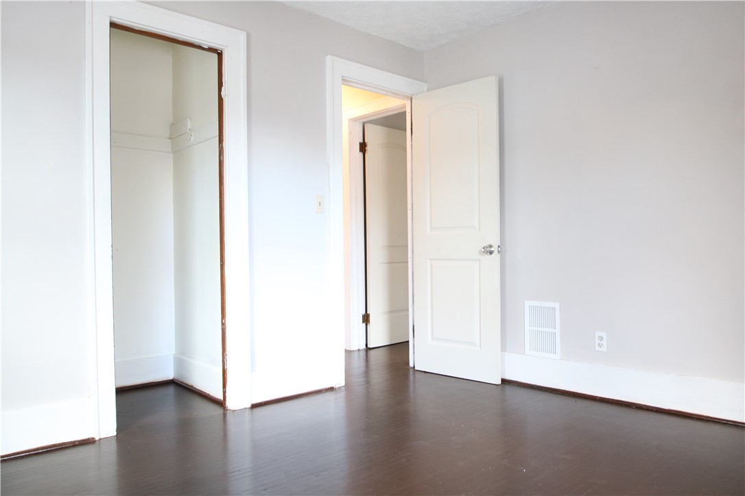 25 Oriole Street Rochester, NY 14613 - Photo 13 of 21