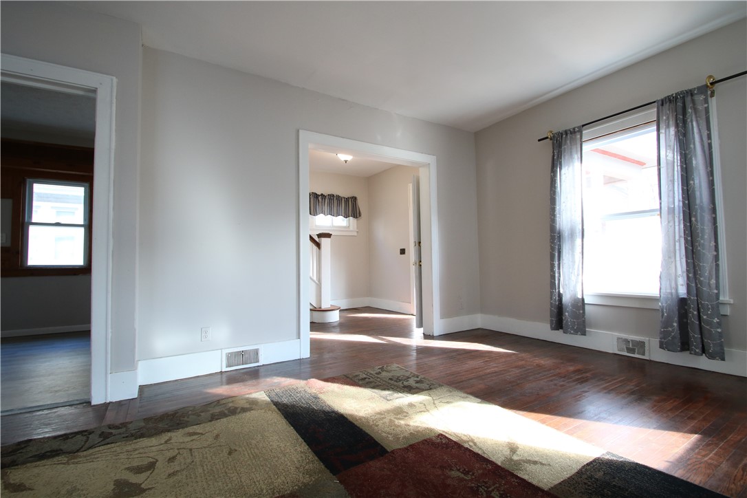25 Oriole Street Rochester, NY 14613 - Photo 5 of 21 A new front window allows an abundance of sunshine