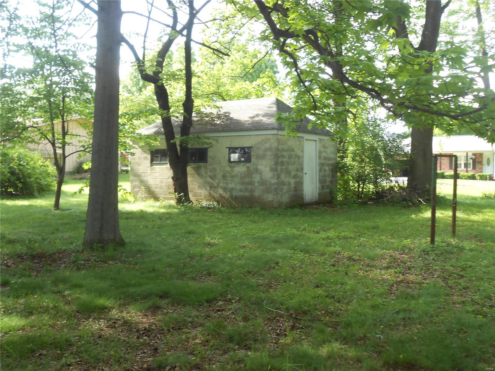 5409 Humbert Road Alton, IL 62002 - Photo 7 of 17