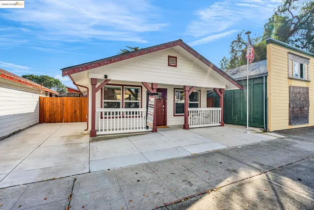 $3,000 | 507 Maple Street, Livermore, CA 94550