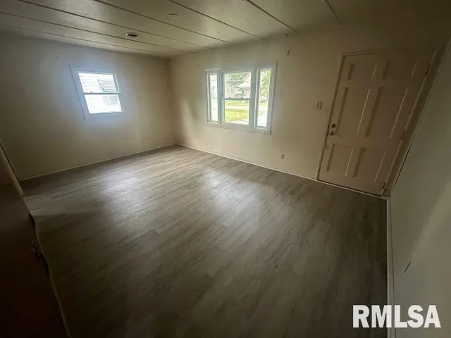 $69,900 | 1122 Huber Avenue, Galesburg, IL 61401