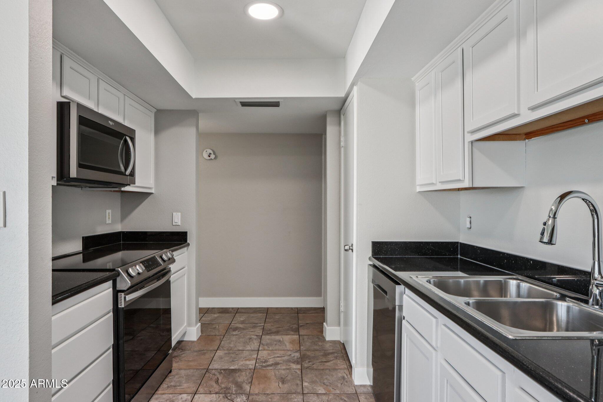 2148 West Inlet Loop Mesa, AZ 85202 - Photo 13 of 40 15-web-or-mls-W Inlet Loop-S3012-013