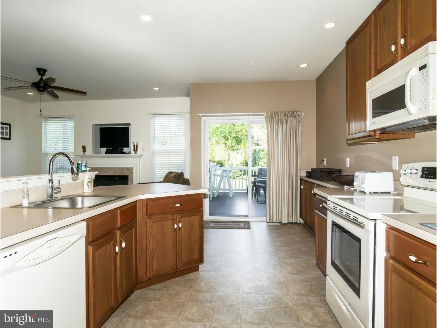 205 Coventry Road Chalfont, PA 18914 - Photo 4 of 25 Gallery Image 4
