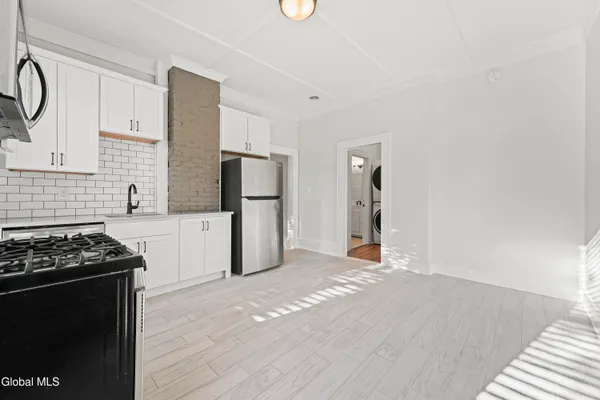 $1,295,000 | 1 Oak Street, Saratoga Springs, NY 12866